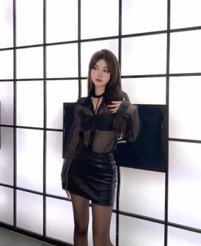 性感诱人的大蜜美眉