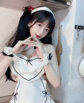 发育完美小萝莉 极品反差 粉鲍流水