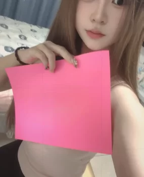 验证苗条好身材的妹子