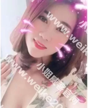 21岁小鲍鱼粉嫩嫩，600搞定跪舔女神—–红豆—-值得验证！！太赞了！