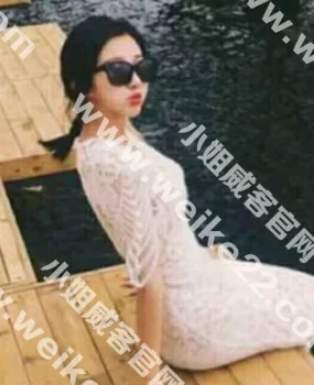 曼哈顿漂亮兼职学生妹，略贵