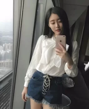 耐心约了三年的妹子终于艹上了