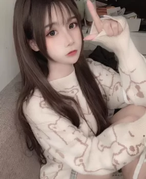 网上聊的小美女 身材很棒