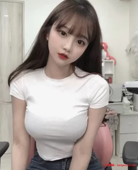 风骚奶大小妹妹水深98年